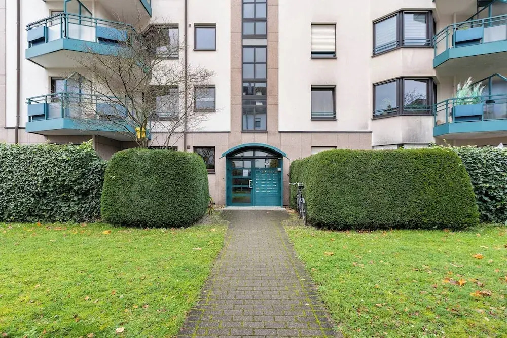 Exclusive Ludenberg Living in Stunning Area
