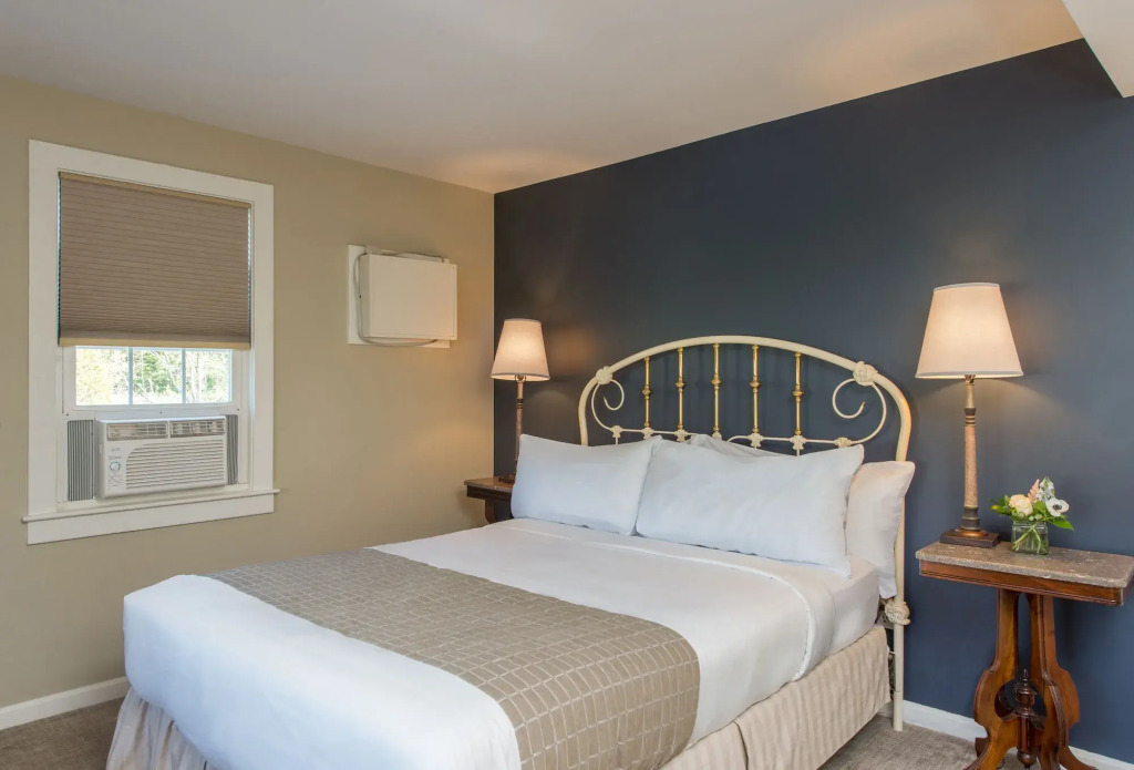 The Beach House Inn