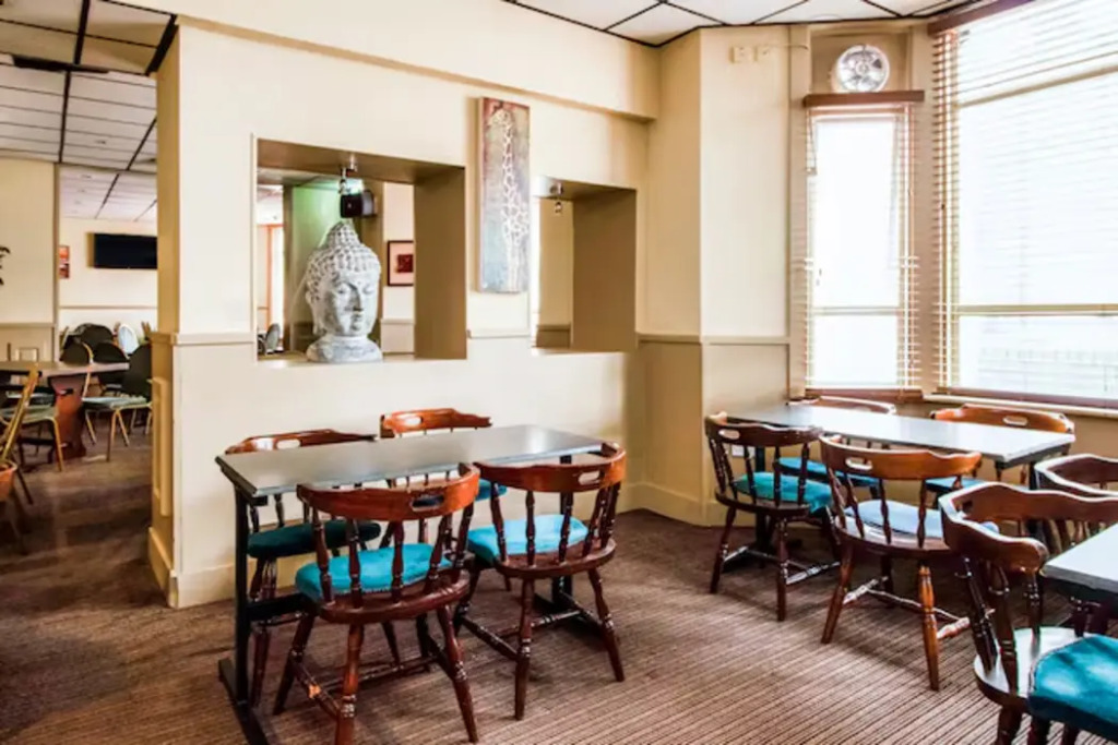 Commercial Hotel