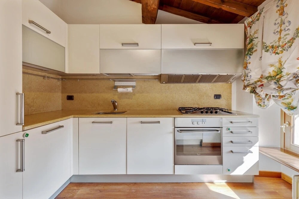 Classy 1 Bedroom in the Heart of Verona