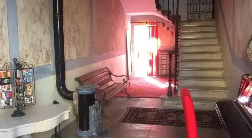 La Cour Dété