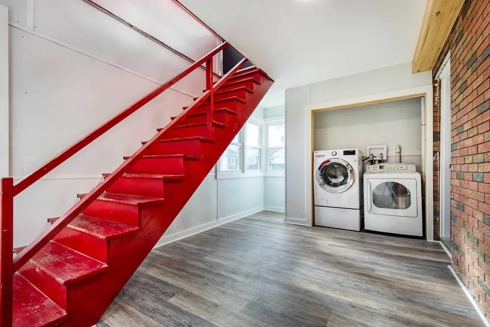 Modern Middletown Retreat, Minutes to Downtown!