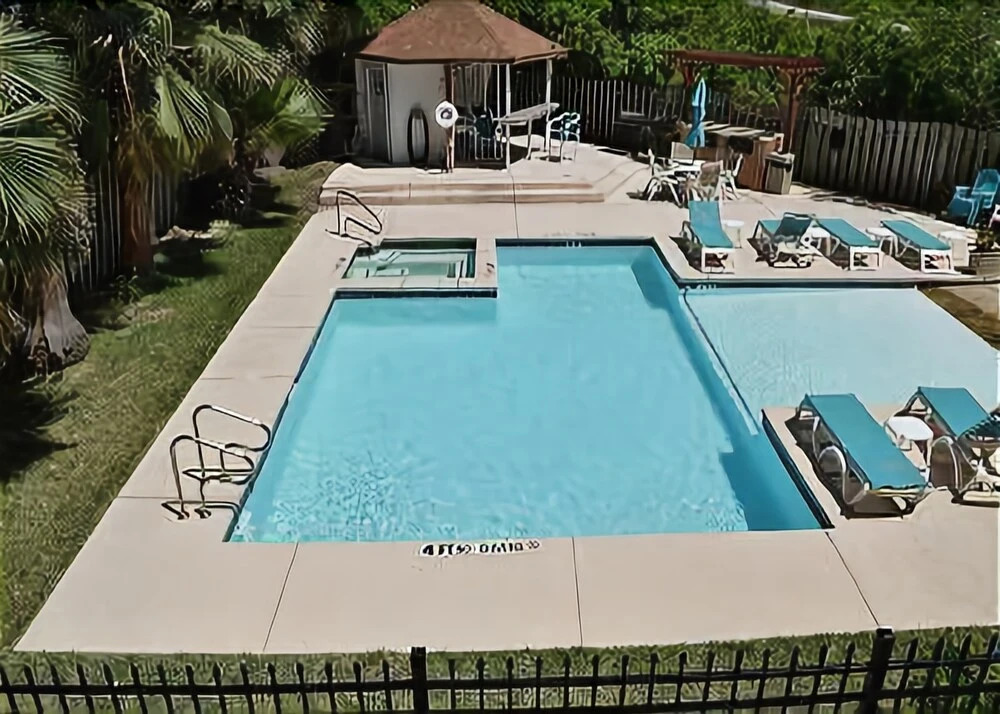 114 Sea Breeze - One Bedroom Condo