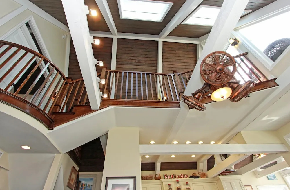 5107 Seashore Russ 4 Bedroom Home