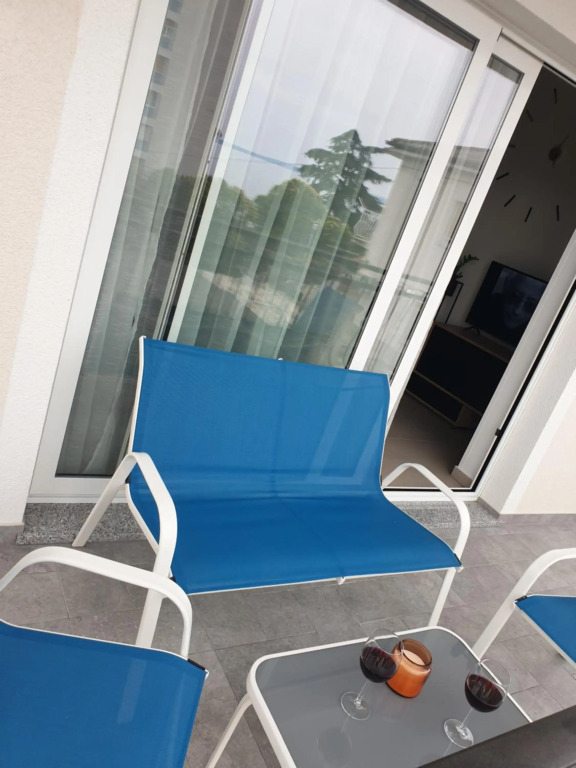 APARTMAN BORGO MARINA - by the sea