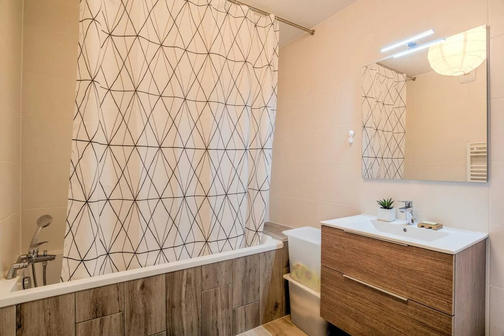 Pretty One-bedroom Apartment of 70m² With Balcony - Strasbourg
