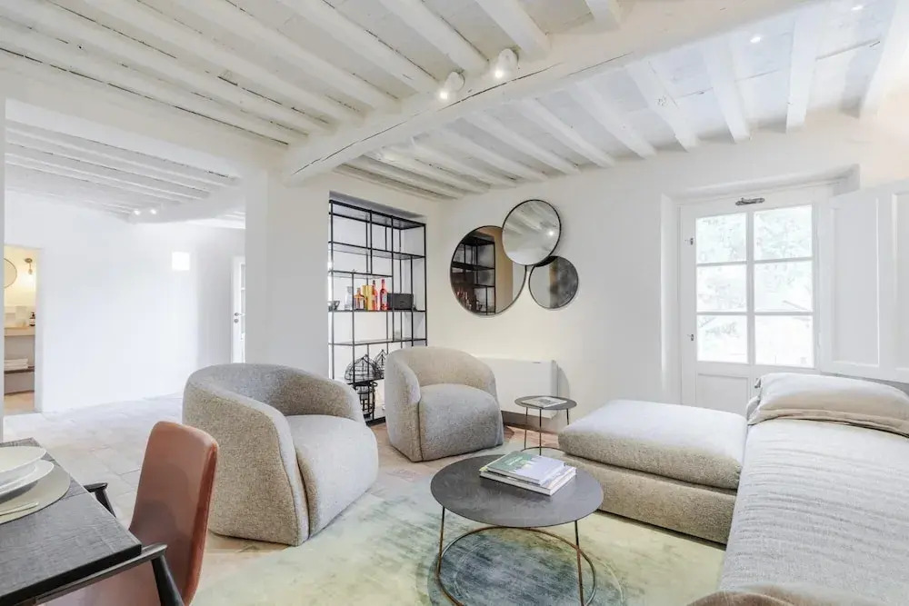 Tramonto Farmhouse Contemporary Tradition