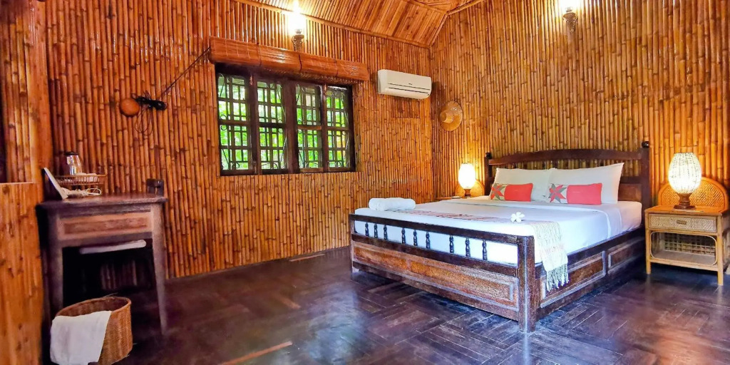 Palm Village Resort & Spa
