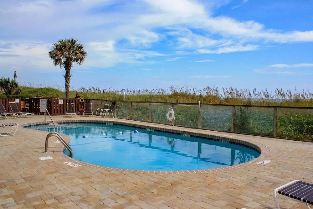 Xanadu III 404 - 2 Br Condo