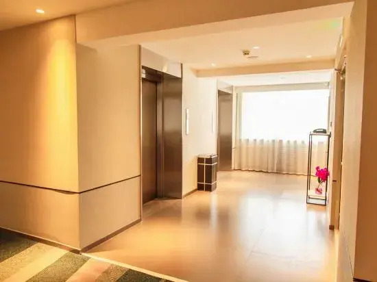 Homeinn Selected Hotel (Mudanjiang High-Speed Railway Station Pedestrian Street)