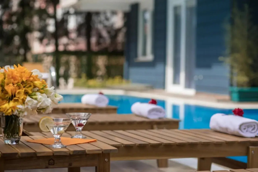 Elanis Suites