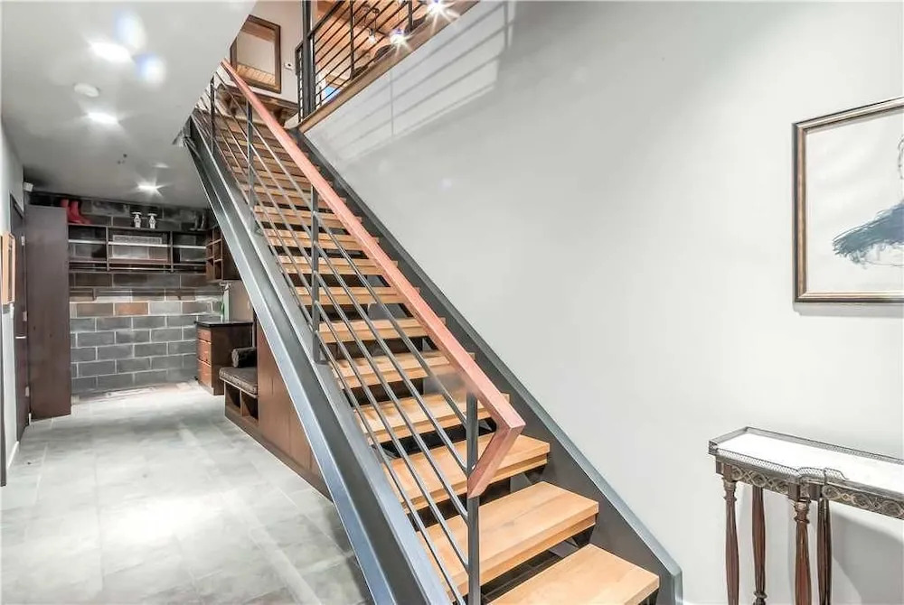 Blackhawk Loft 2886