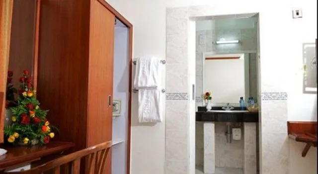 Paris Hotel