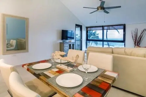 BV103 - Amazing Oceanfront Condo steps from beach