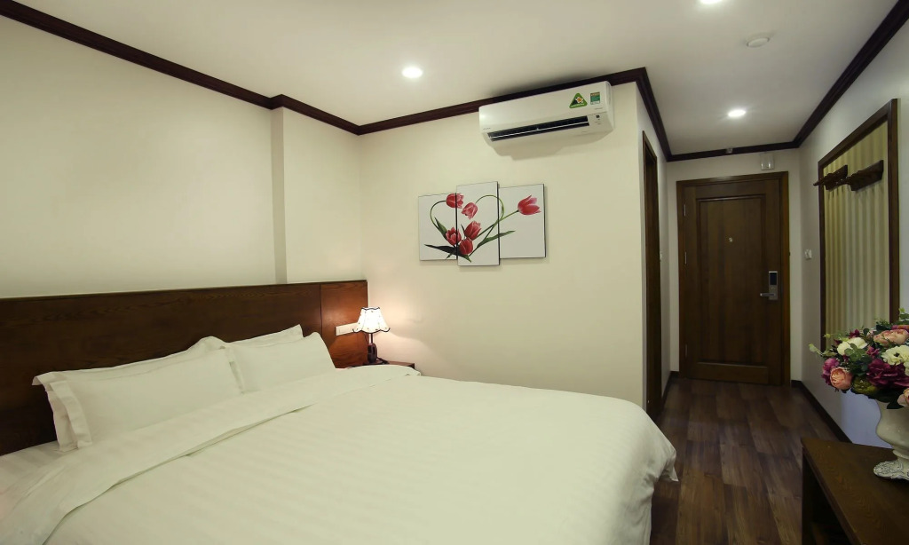 NGAO Home - West Lake