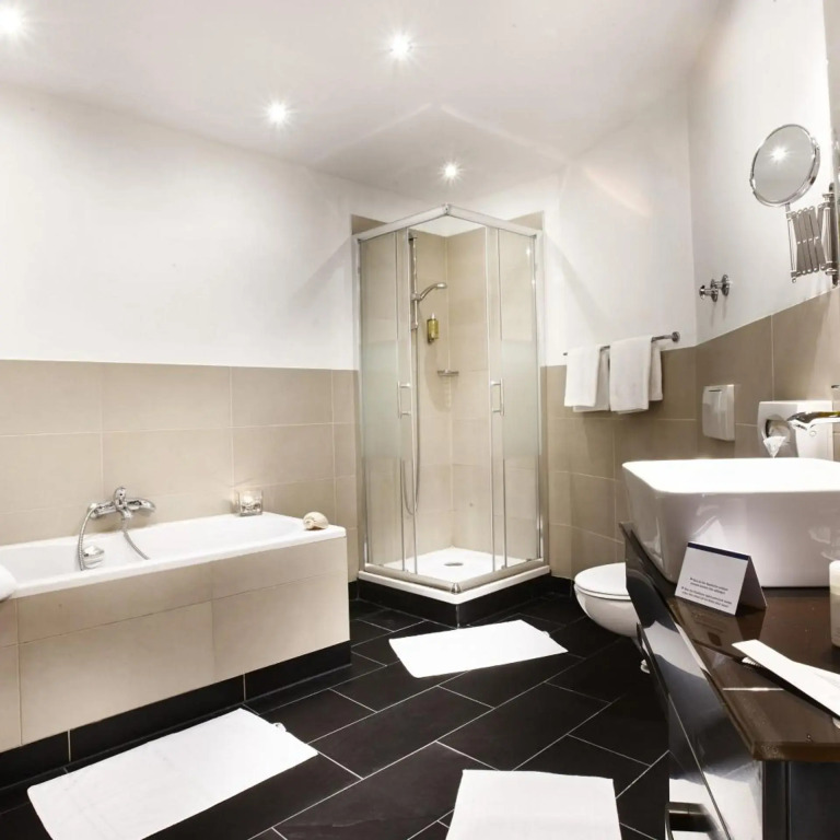 Hotel Kiel by Golden Tulip