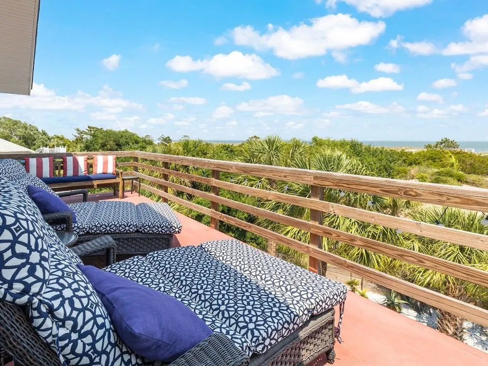 Hang Ten by Tybee Vacation Rentals