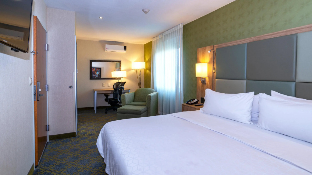 Holiday Inn Express & Suites Cuernavaca by IHG