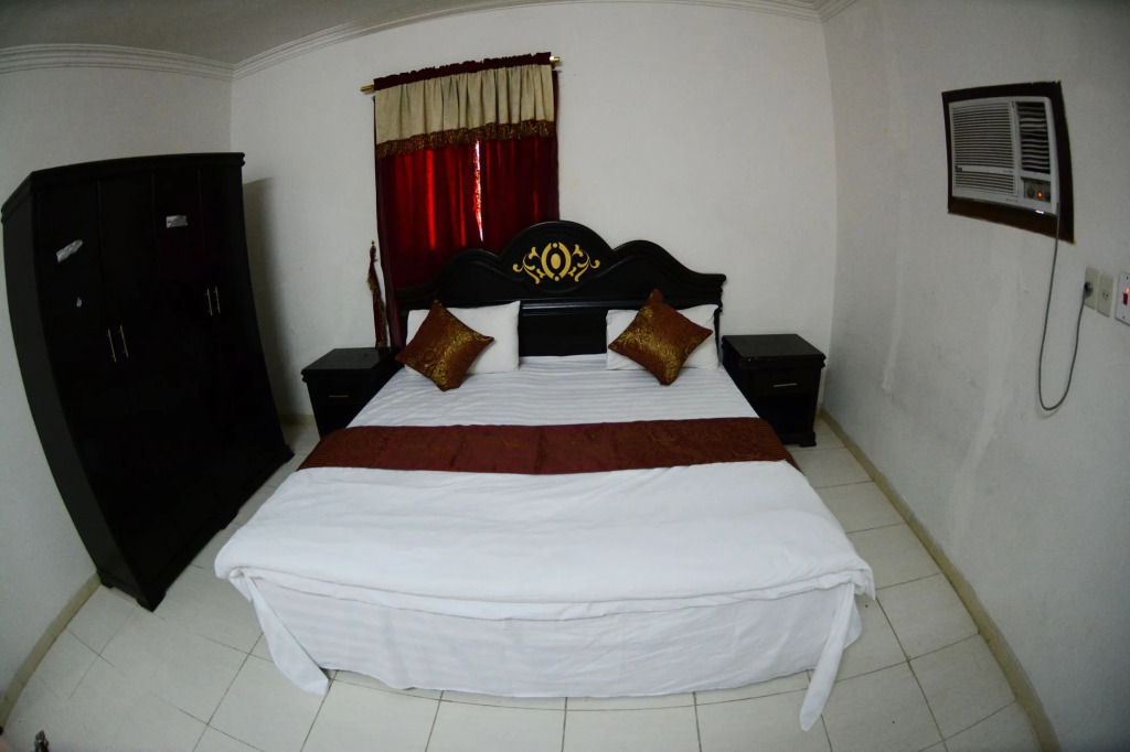 Al Eairy Furnished Apartments Dammam 2