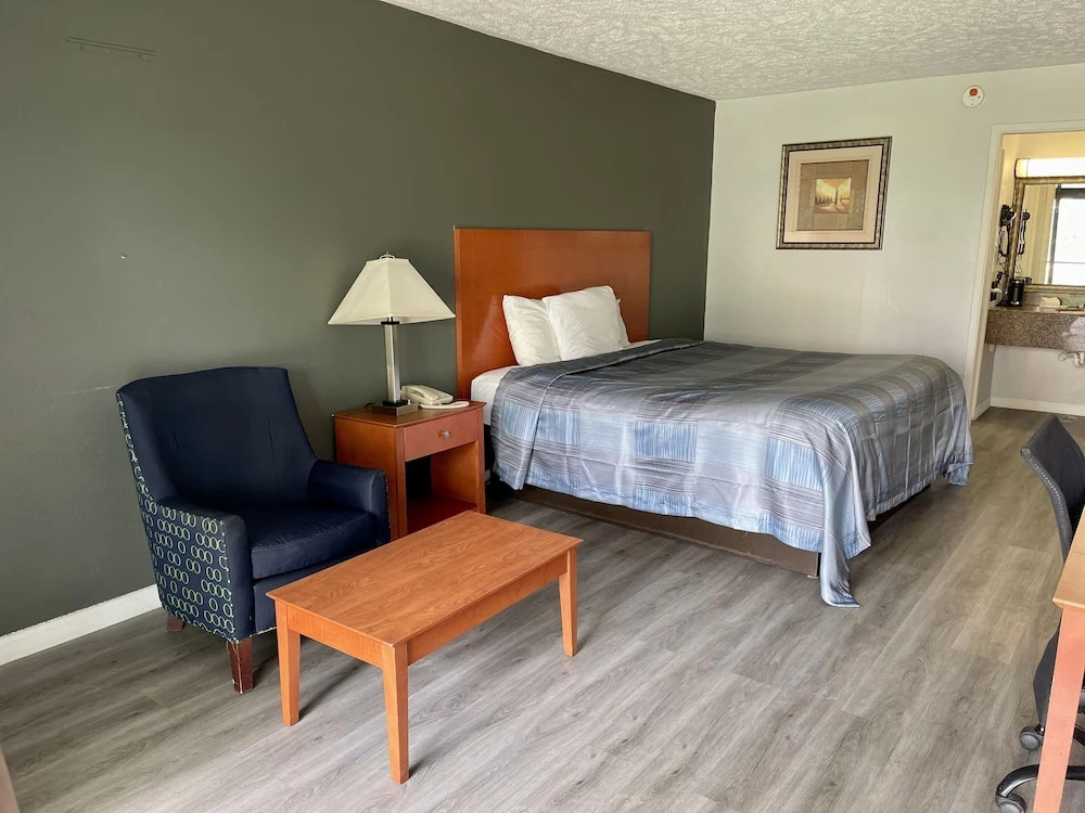 Quality Inn & Suites Conference Center