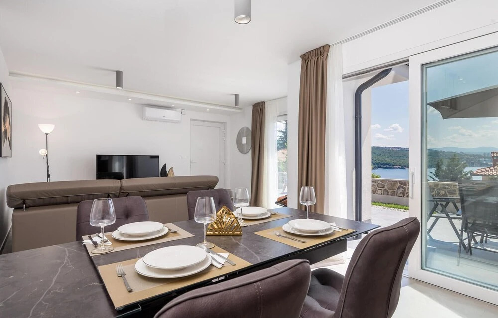 Beautiful Home in Volosko With Outdoor Swimming Pool, Wifi and 2 Bedrooms