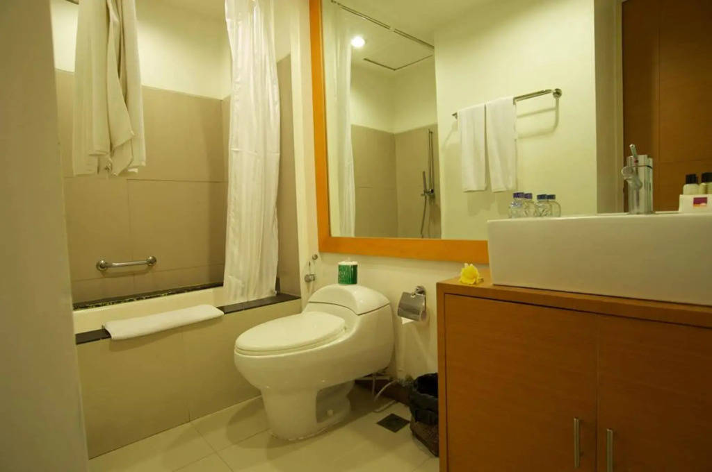 Sunset Residence and Condotel