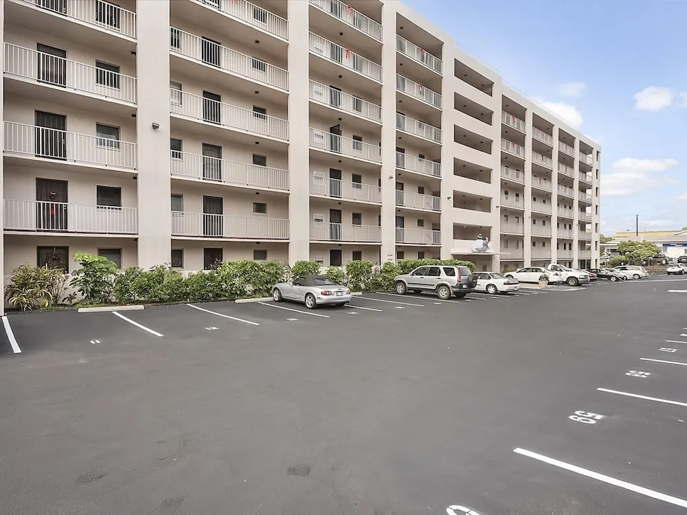 Kailua Village#705