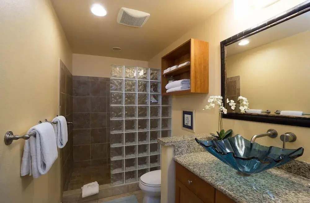 The Beach Villas w/ Pool Hot Tub & A/c!