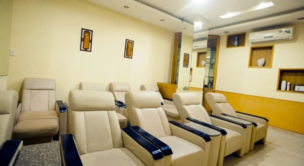 Boss Palace Hotel
