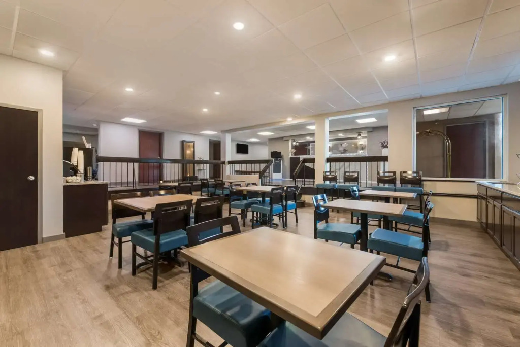 Holiday Inn Express & Suites Burlington - Mount Holly by IHG