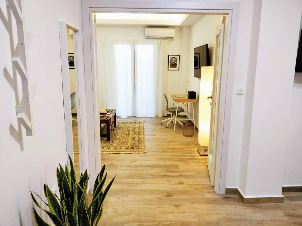 The Countess Riencourt Apartment