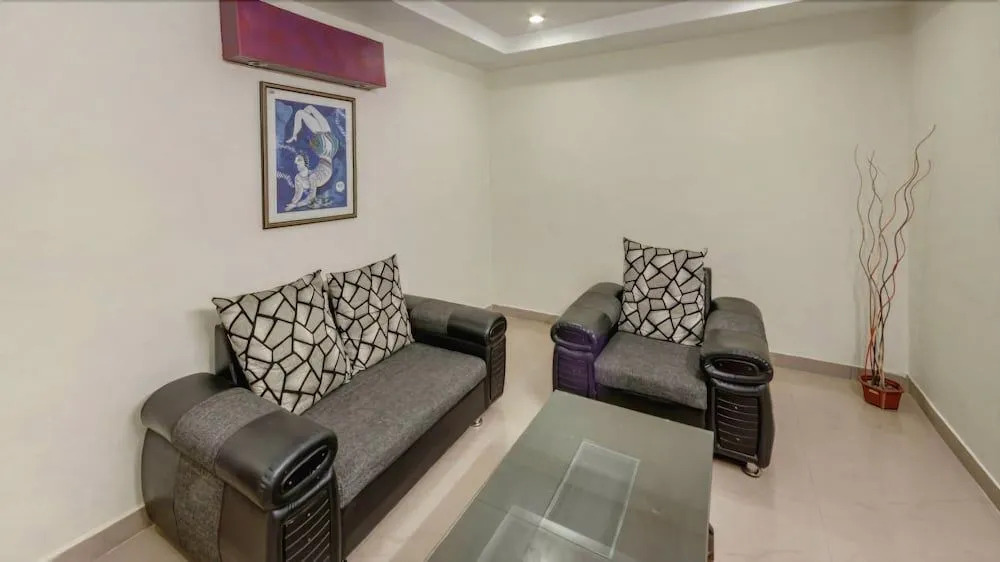 Falcons Nest Studio Apartments