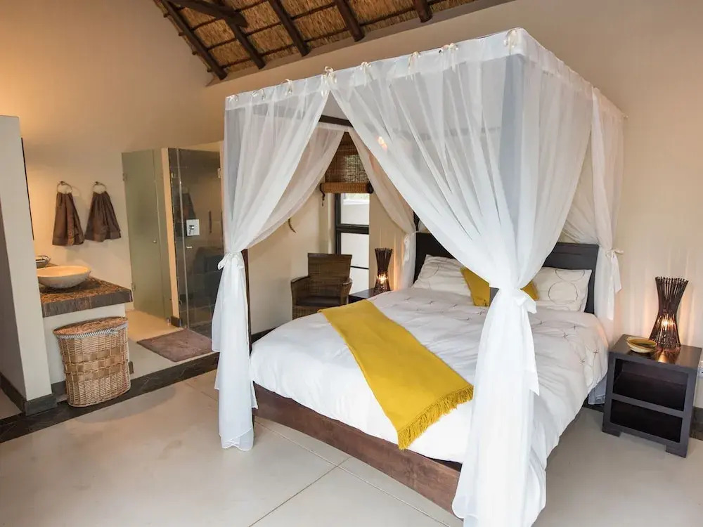 Luxury Villa With a Swimming Pool in Hoedspruit