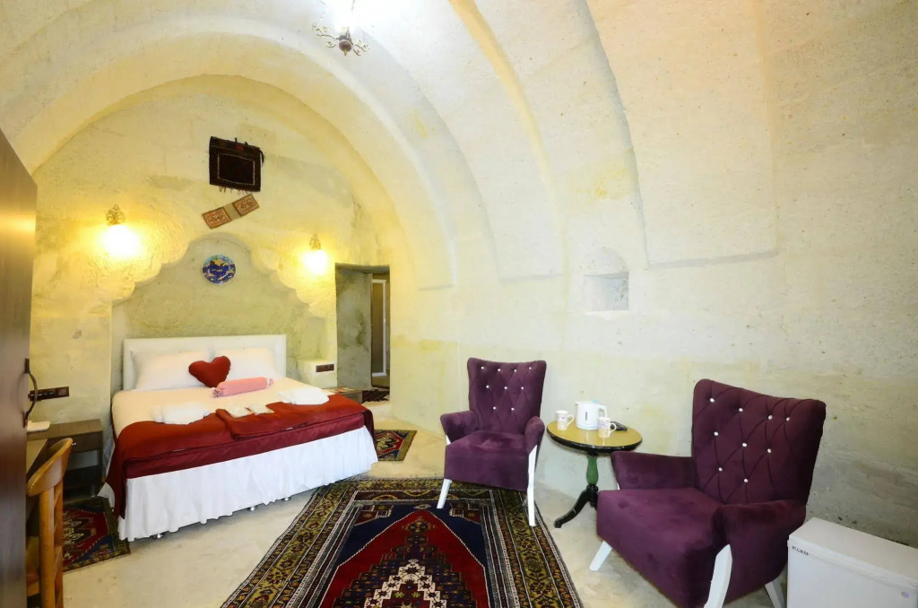 Park Cave Hotel