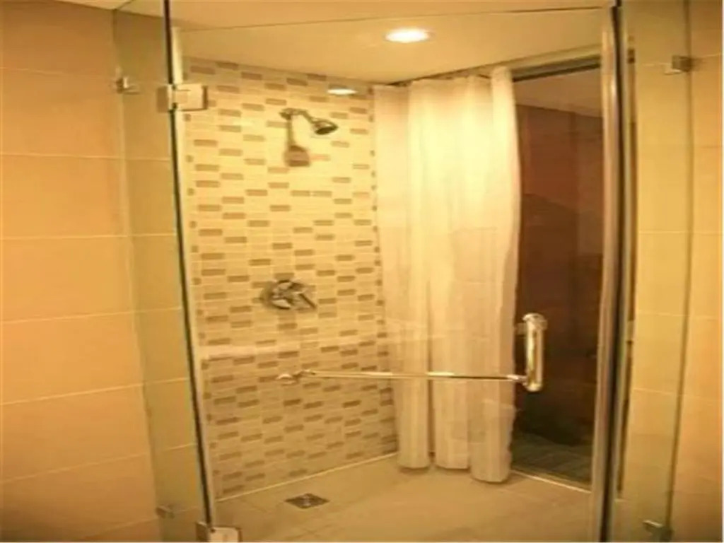 Dalian Bolt Hotel