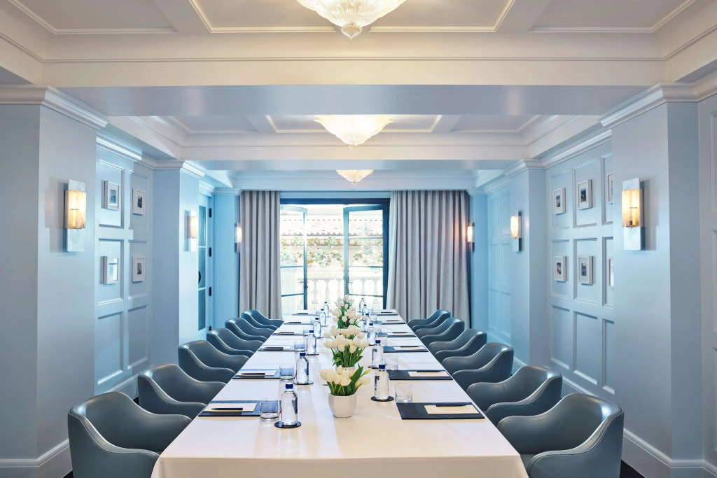 The Maybourne Beverly Hills, Maybourne
