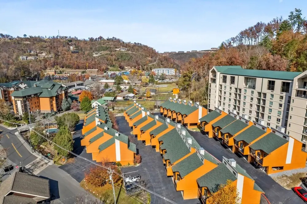 Gatlinburg Condo 2 Bedroom Condo by RedAwning
