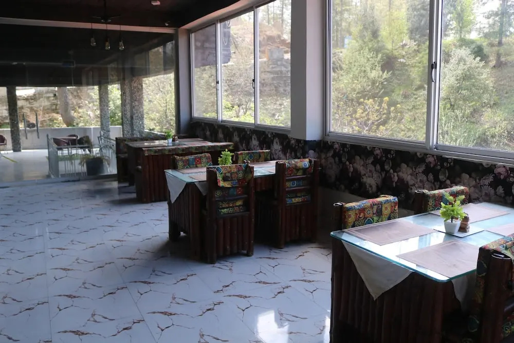 Rmasaa Hotel & Restaurant