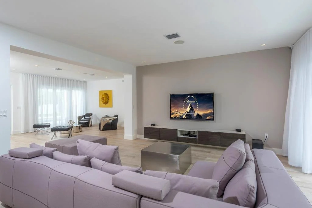 Miami World Rental - Venetian House