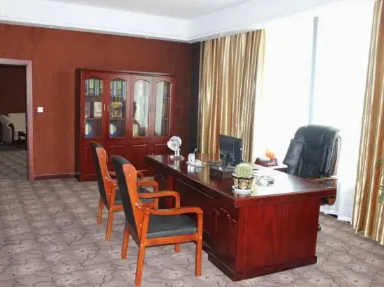 Zheshang Business Hotel (Tanghe Youlan Avenue)