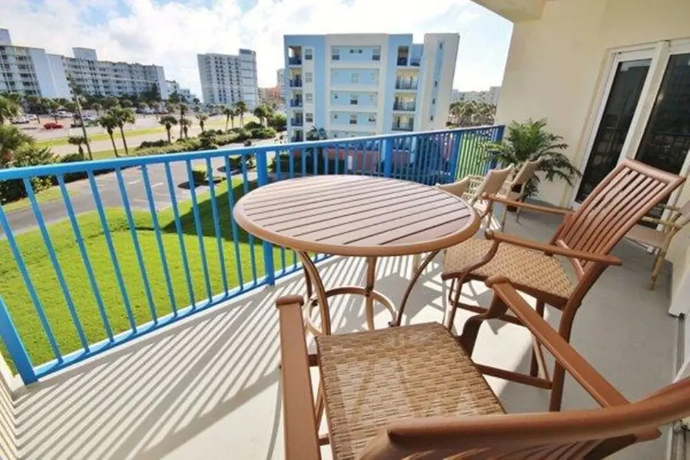 Oceanwalk 3-403