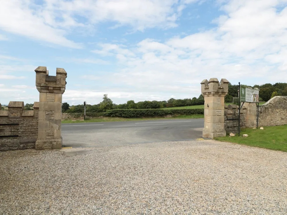 Walworth Castle Hotel
