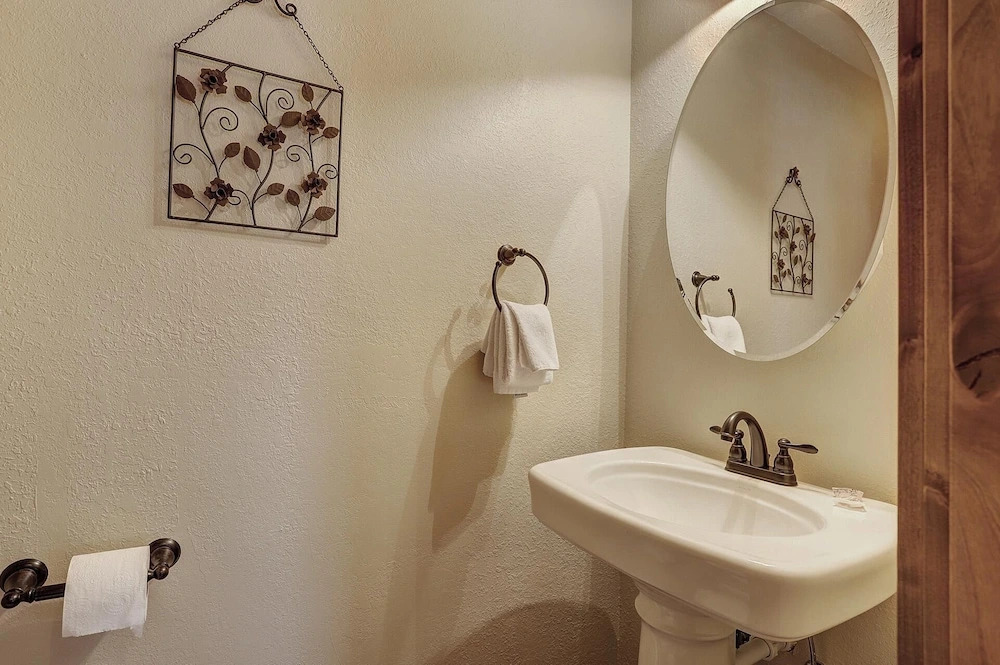 Happy Trails - 3 Br Townhouse