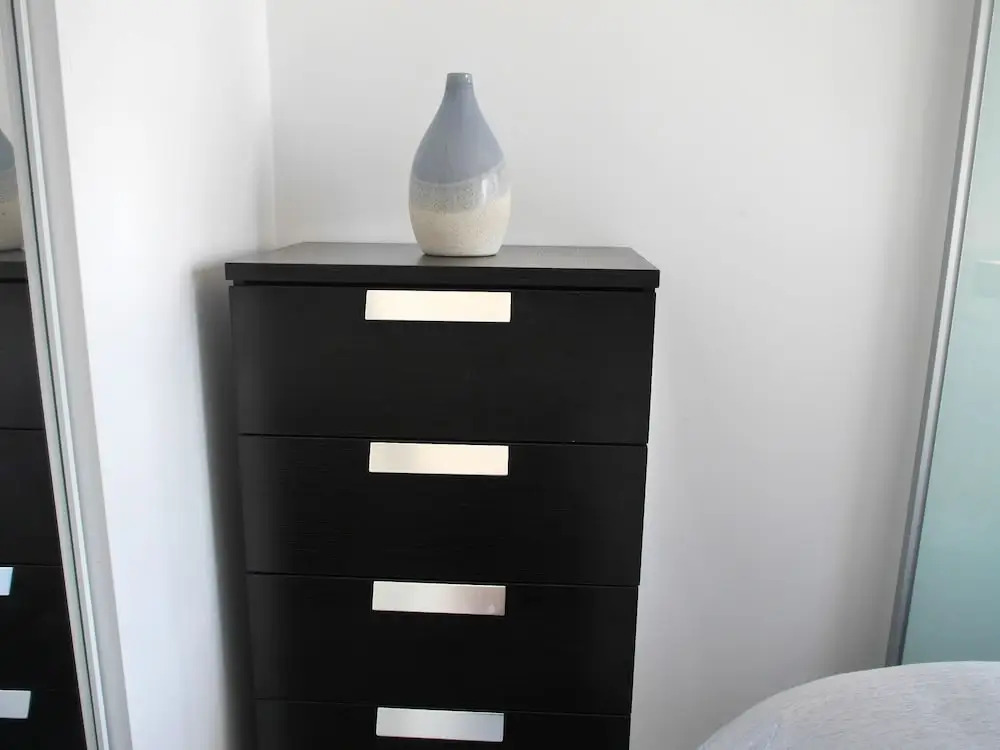 Newly Decorated 2BR Financial District