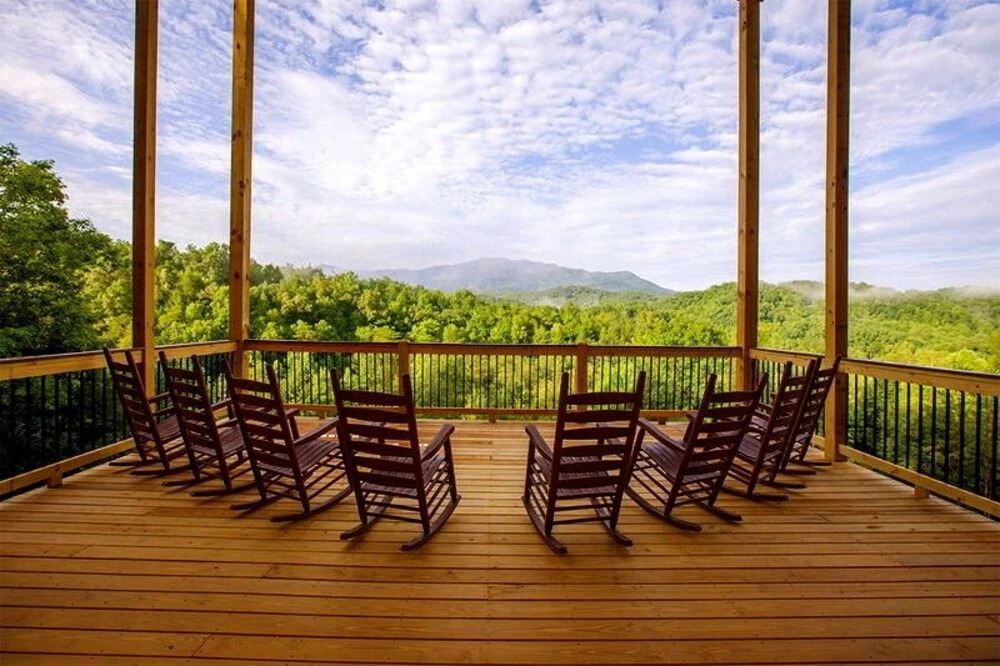 Foxwood Mansion - Fourteen Bedroom Cabin