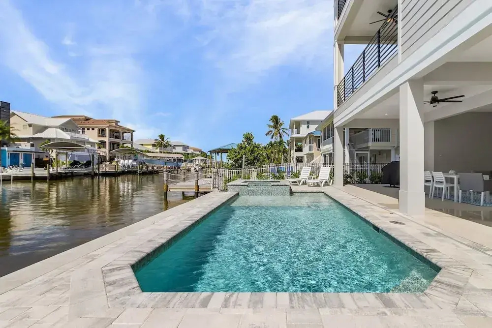 Brand New Luxury Build 265 Carolina Ave: Heated Pool, Hot Tub 6 Bedroom Home