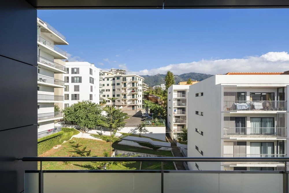 Comfortable and Near Funchal - Barreiros IV