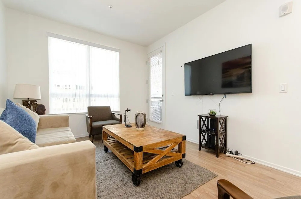 Hollywood VIP Suite on Sunset