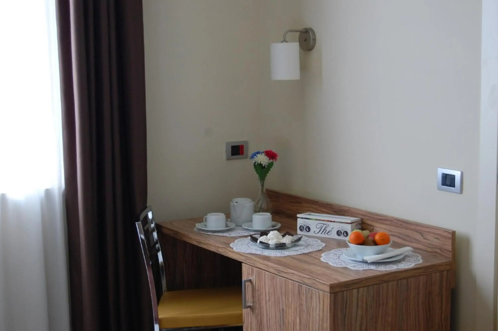 Giga Hotel