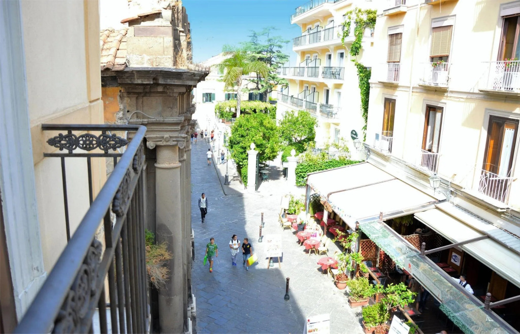 1878 Sorrento Guest House